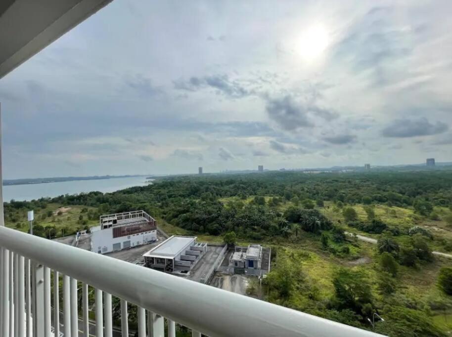 Teega Suites Seaview By Vdo Homestay Nusajaya  Esterno foto