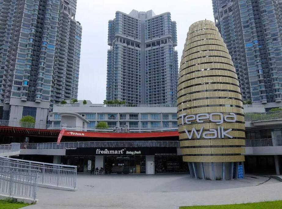 Teega Suites Seaview By Vdo Homestay Nusajaya  Esterno foto