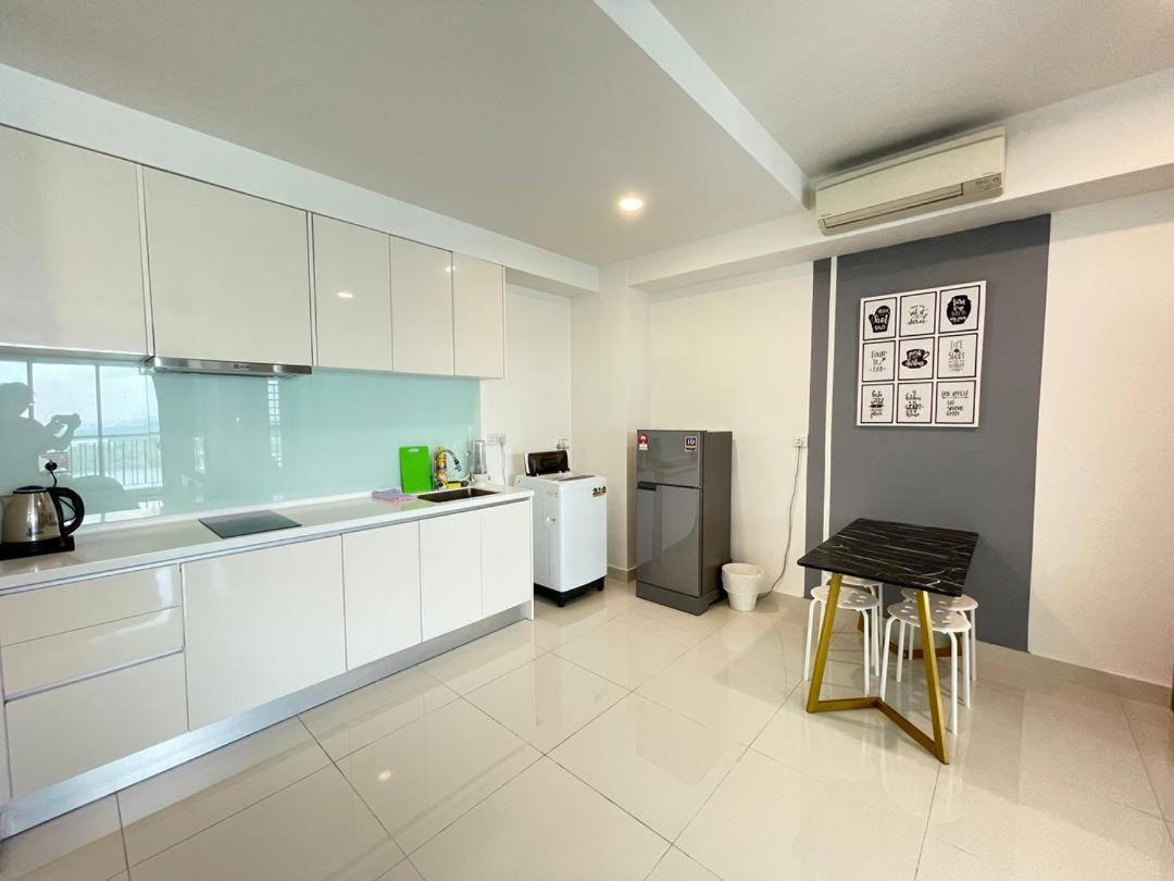 Teega Suites Seaview By Vdo Homestay Nusajaya  Esterno foto