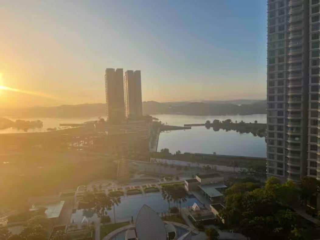 Teega Suites Seaview By Vdo Homestay Nusajaya  Esterno foto